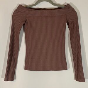 Wilfred Brown Ribbed Off Shoulder Long Sleeve Crop Top